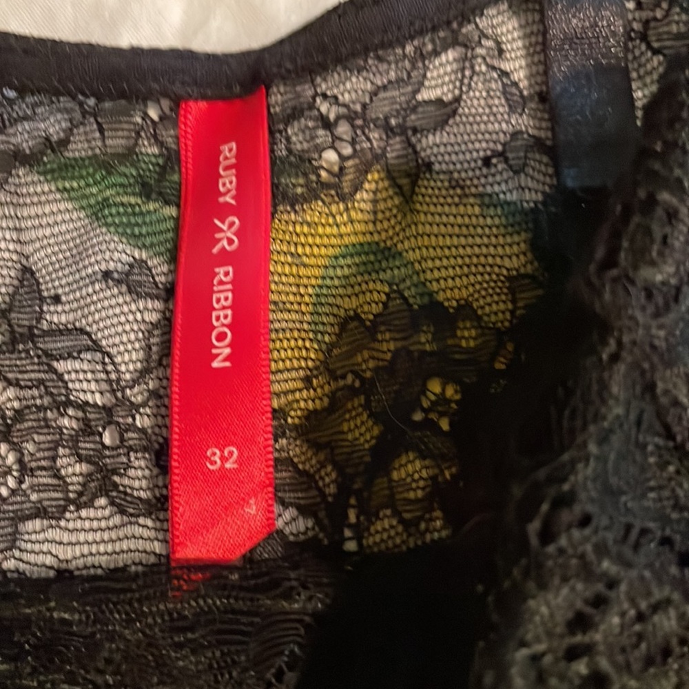 Ruby Ribbon Restyle Demi Light Support Size 32 - image 2